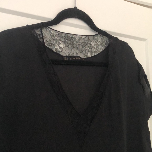 Black Zara blouse with lace detail - Picture 2 of 3